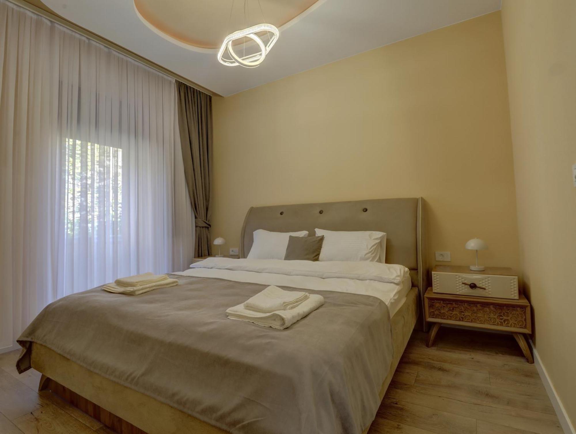 Midtown Prishtina Stays - Central Location Prisztina Zewnętrze zdjęcie