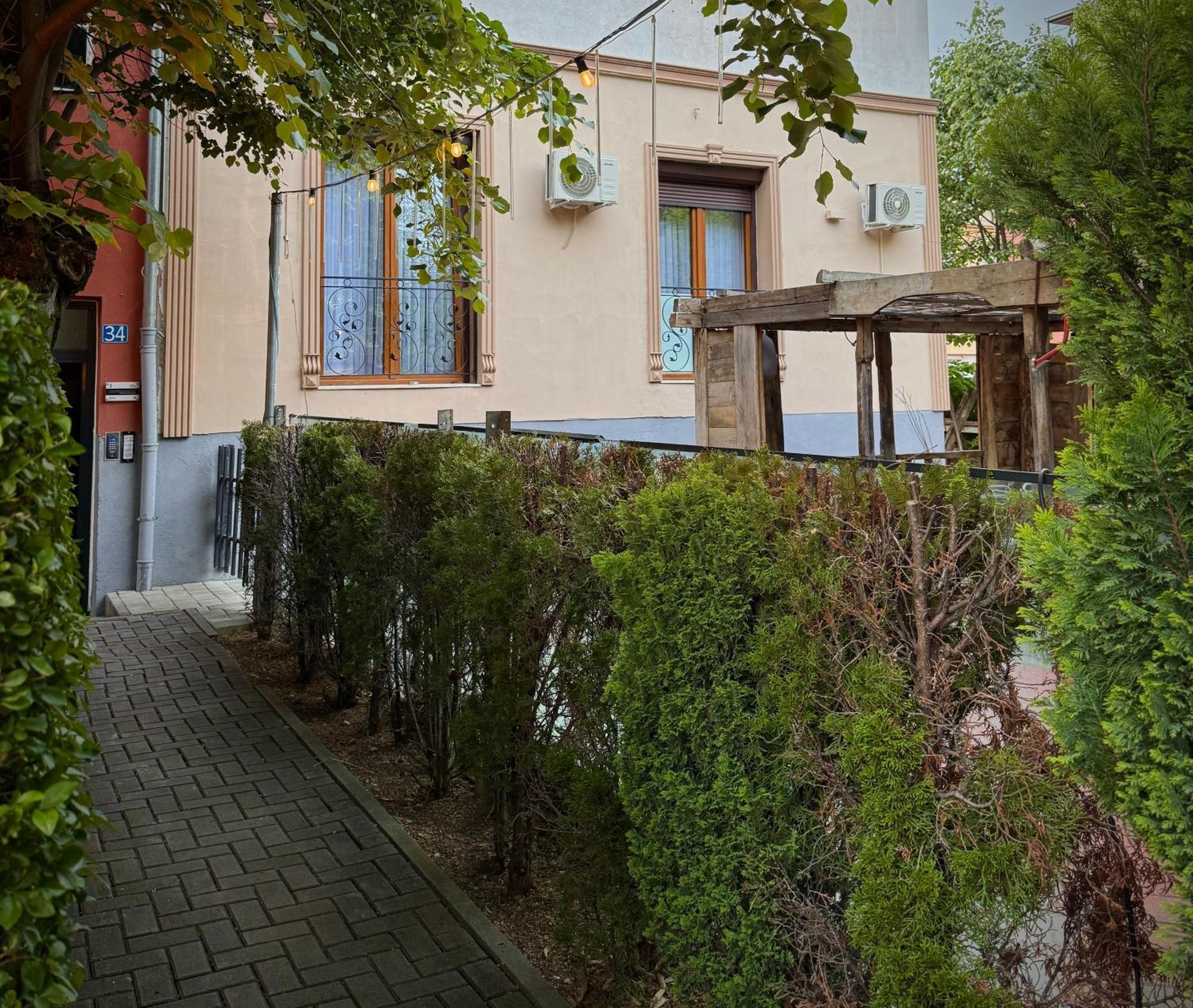 Midtown Prishtina Stays - Central Location Prisztina Zewnętrze zdjęcie